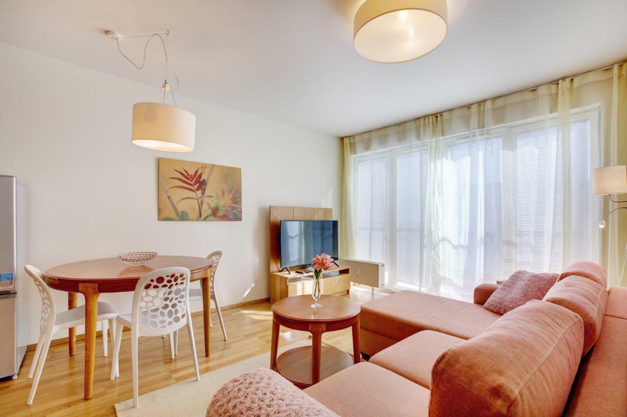 Solar Apartments - Liberty Square Reval Esterno foto